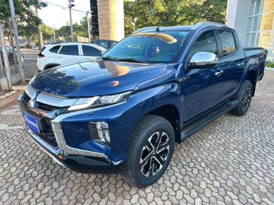 MITSUBISHI L200 TRITON 2.4 16V TURBO DIESEL SPORT HPE-S CD 4P 4X4 AUTOMÁTICO MITSUBISHI L200 TRITON 2.4 16V TURBO DIESEL SPORT HPE-S CD 4P 4X4 AUTOMÁTICO